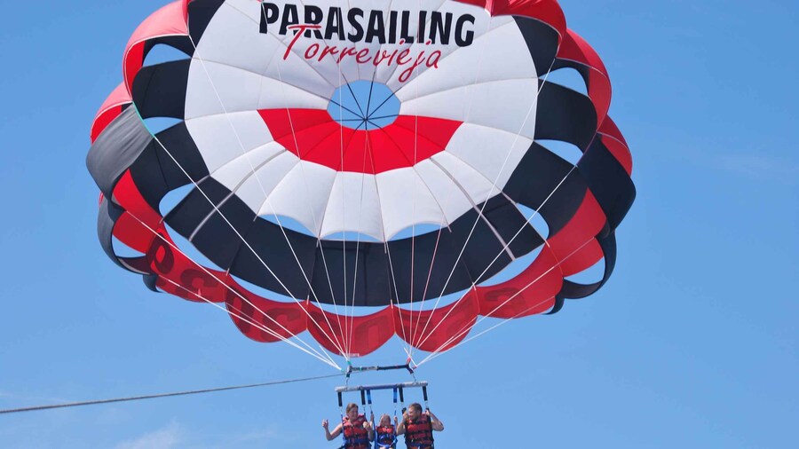 Torrevieja: parasailing experience