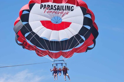 Torrevieja: Parasailing-Erlebnis