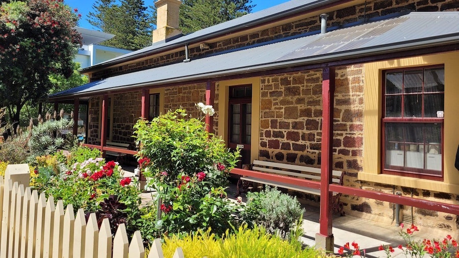 Discover Victor Harbor Guided Walking Tour