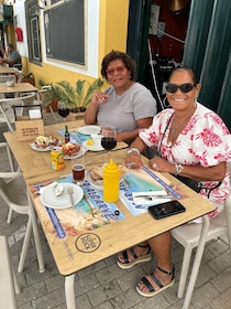 Albufeira: Portuguese Tapas and Wine Experience with Pickup