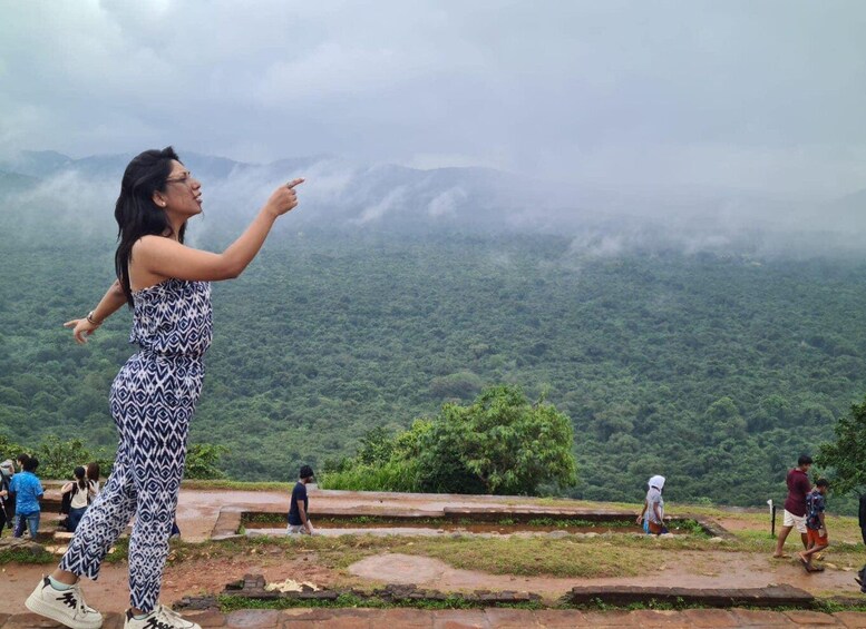 Kandy: Sigiriya Dambulla & Minneriya Park Safari day tour