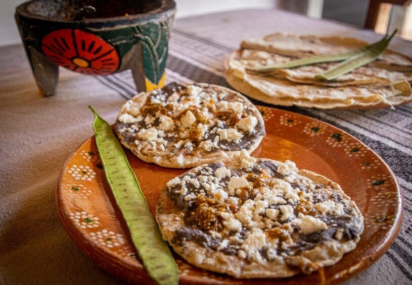 Picture 2 for Activity Desde Oaxaca: Clase de Cocina Ancestral Zapoteca Chocolate