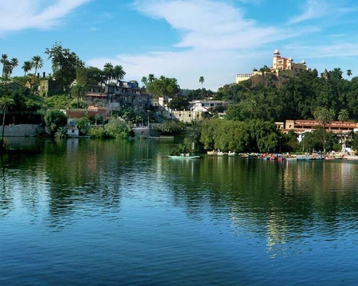 Udaipur & Mount Abu Tour 4 Night 5 Days By Car & Driver