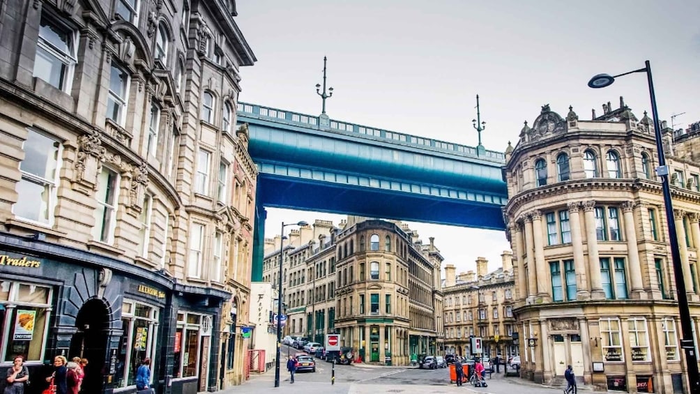 Newcastle: Self-Guided City Walk & Interactive Treasure Hunt