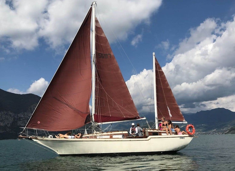 Picture 6 for Activity Iseo Lake: tours on a historic sailboat