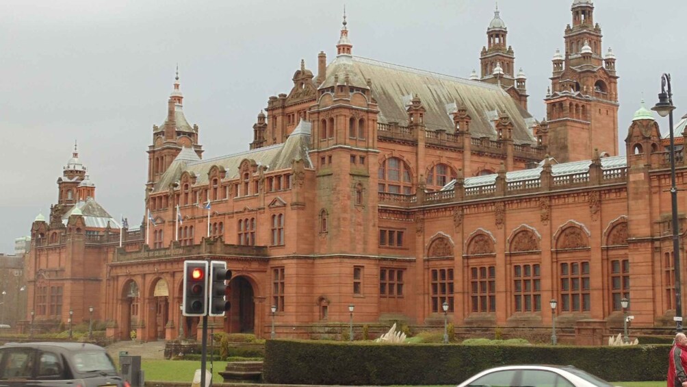 Glasgow: Guided Private City Tour