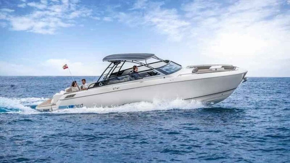 Picture 2 for Activity Fort Lauderdale: 13 People Private Boat Rental