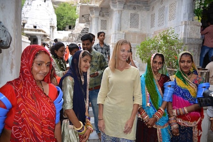 Rückzug in der Wüste Thar in Rajasthan mit einem Anthropologen