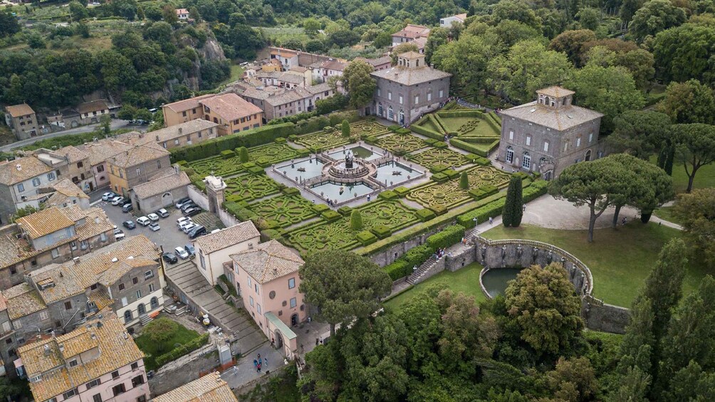 Picture 9 for Activity Day trip Rome: Civita di Bagnoregio and Villa Lante garden