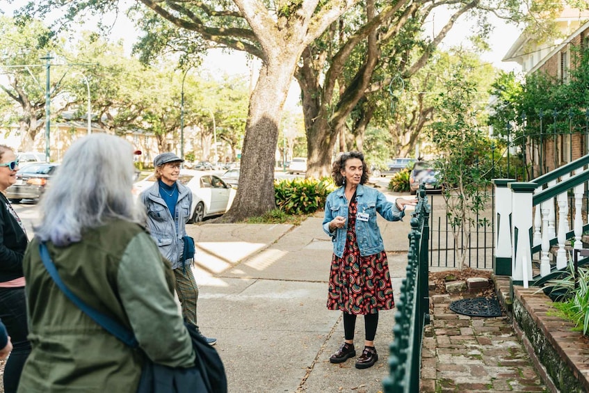 Picture 6 for Activity New Orleans: Explore the Garden District with Storytelling