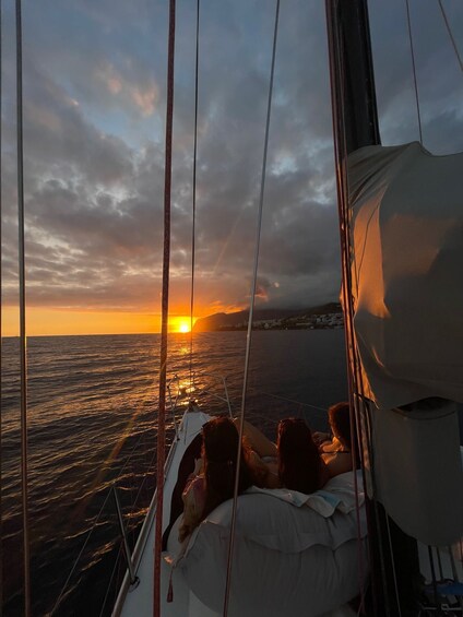 Picture 3 for Activity Sunset on a sailing boat