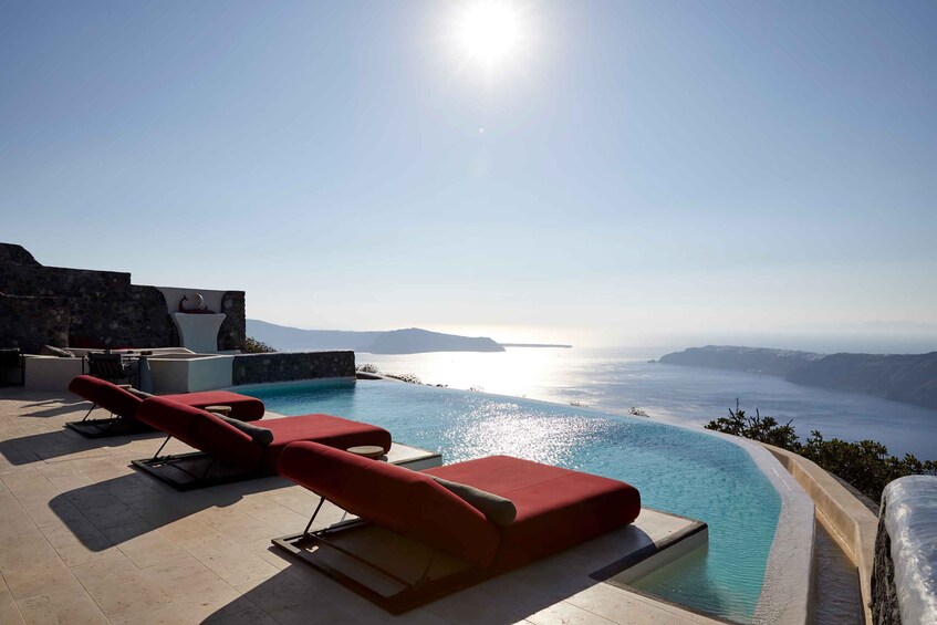 Picture 3 for Activity Daybed Relaxation with infinity pool use with caldera views