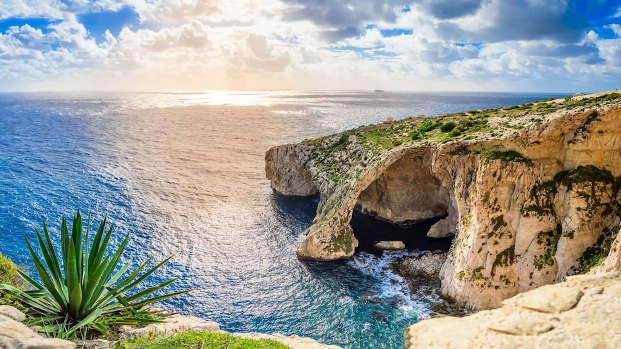 Malta: Prehistoric Temples, Limestone Heritage & Blue Grotto