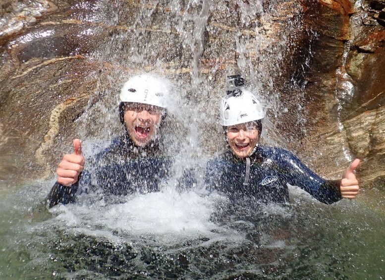 Tessin: Fantastic Canyoning Tour Boggera