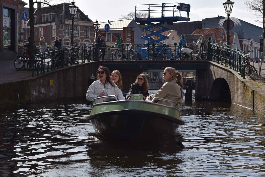 Picture 7 for Activity Leiden: Electric Boat Rental