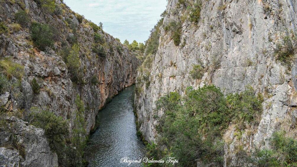 Picture 4 for Activity Chulilla: Turia Canyon, Charco Azul, Hanging bridges...