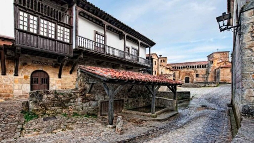 Picture 4 for Activity From Bilbao: Villages of Cantabria Private Tour with Lunch