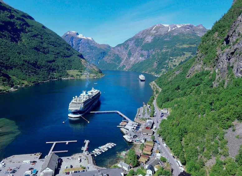 Picture 1 for Activity Geiranger: Bus Tour with Multilingual Audio Guide