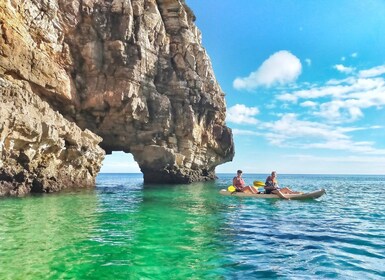 Raposeira: Guided Kayak Tour and Praia da Ingrina Caves