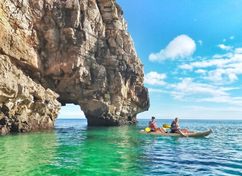 Raposeira: Guided Kayak Tour and Praia da Ingrina Caves