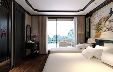 From Hanoi: Ha Long & Lan Ha Bay 2-Day Cruise with Meals