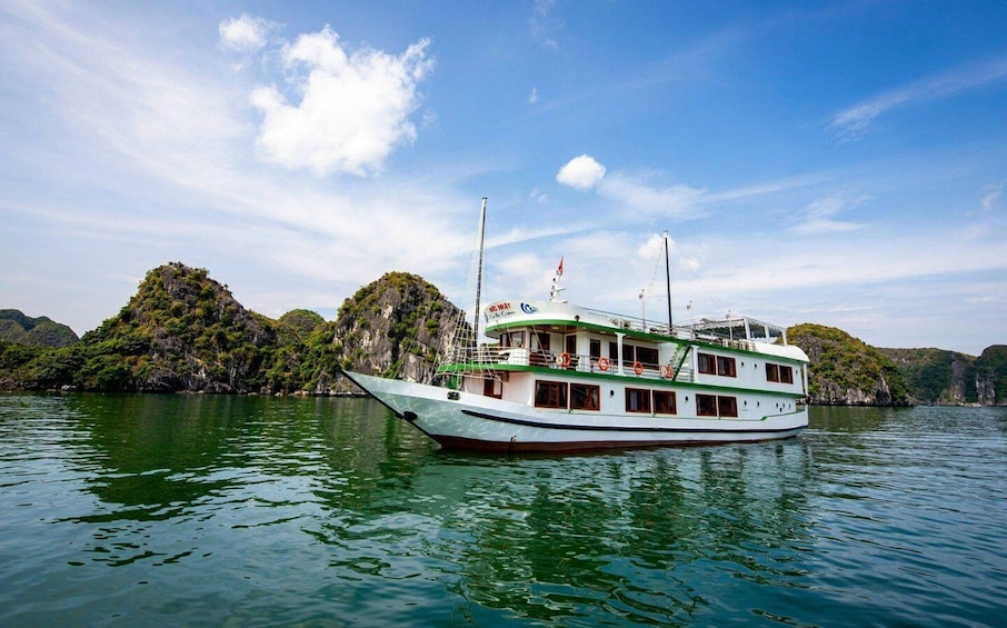 Picture 20 for Activity Hanoi: Halong, Lan Ha Bay Cruise biking, kayaking, meals,bus