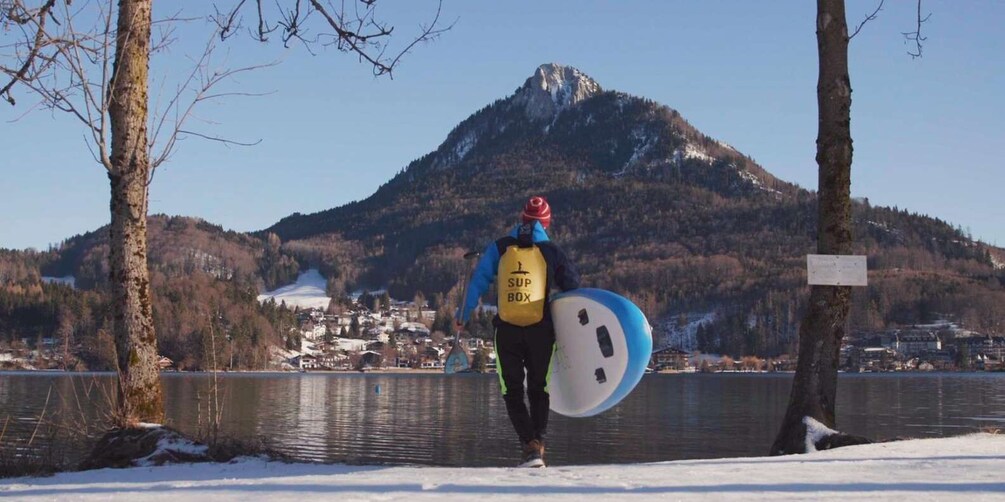 Picture 3 for Activity Fuschlsee: Guided Winter Stand-Up Paddleboard & Tea