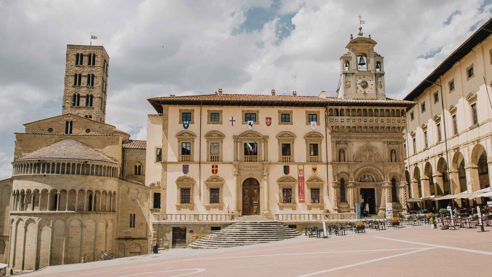 Picture 3 for Activity 2 hours Arezzo group walking tour