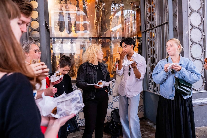 Picture 16 for Activity London: Borough Market Flavors of London Food Tour