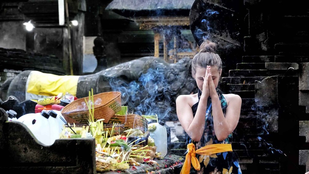 Picture 3 for Activity Bali: Tarot, Oracle Reading, and Cleansing Tirta Empul Trip