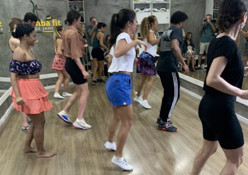 Picture 2 for Activity samba class for beginners in Ipanema