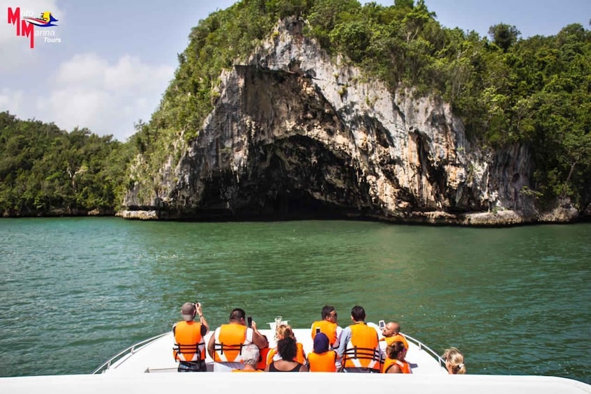 Picture 3 for Activity Los Haitises National Park: Boat and Walking Tour with Lunch