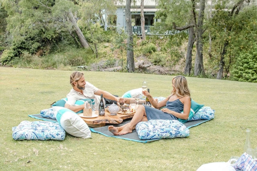 Brookland Valley: Luxury Estate Picnic for 2