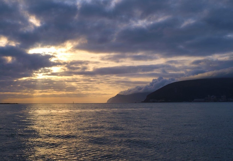 Picture 3 for Activity Sailing boat sunset in Setúbal