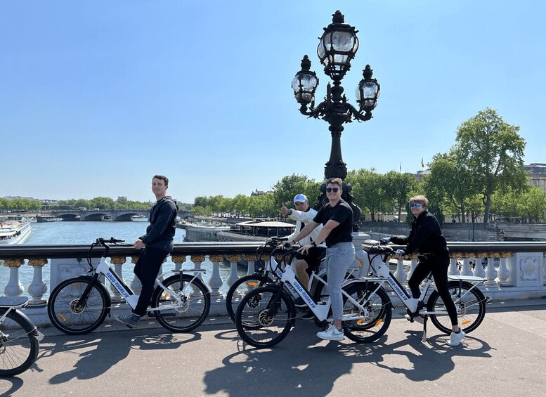 Picture 2 for Activity Paris: Afternoon E-Bike Guided Small Group Tour