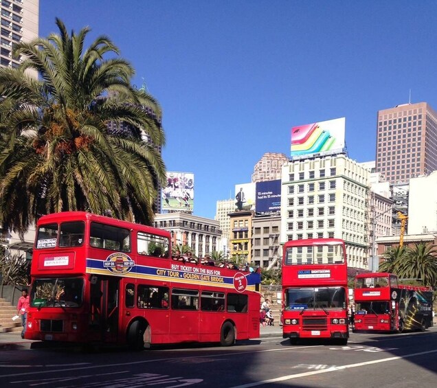 Picture 1 for Activity San Francisco: Hop-On Hop-Off Deluxe Bus Tour with 20 Stops