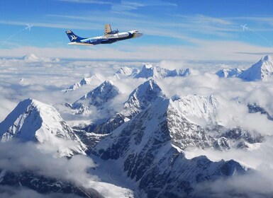 Kathmandu: Mount Everest Scenic Tour by Plane with Transfers