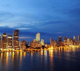 Cartagena: crucero en lancha rápida al atardecer con bebidas