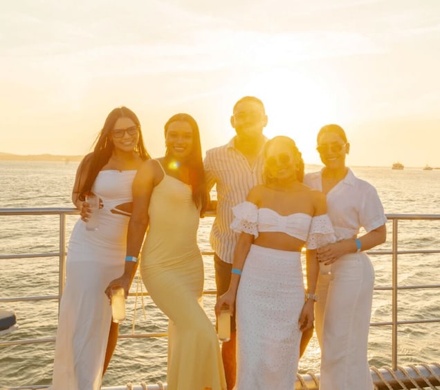 Picture 1 for Activity Cartagena: Sunset Open Bar Cruise in Caramaran or Speedboat