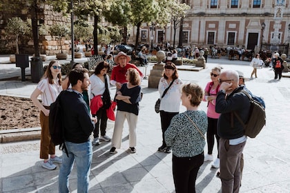 Sevilla: Guidet gåtur i Santa Cruz-distriktet