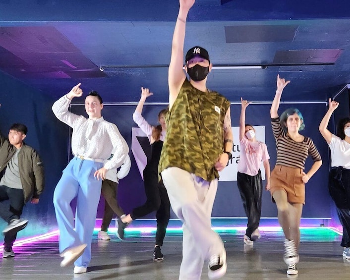 Kpop Dance Class in Seoul (incl. video shooting & editing)