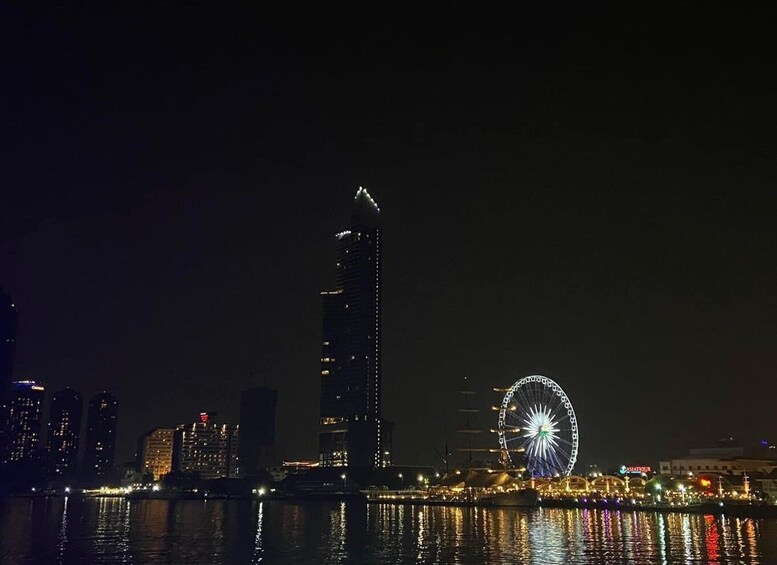 Picture 3 for Activity Bangkok: Chao Phraya River Buffet Dinner Cruise