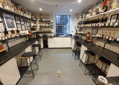 Edinburgh: Gin Distillation Workshop with Gin Tasting