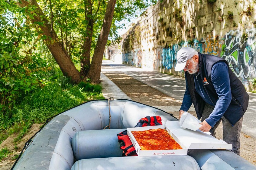 Picture 14 for Activity Rome: Tiber River Urban Rafting Tour with Roman Pizza