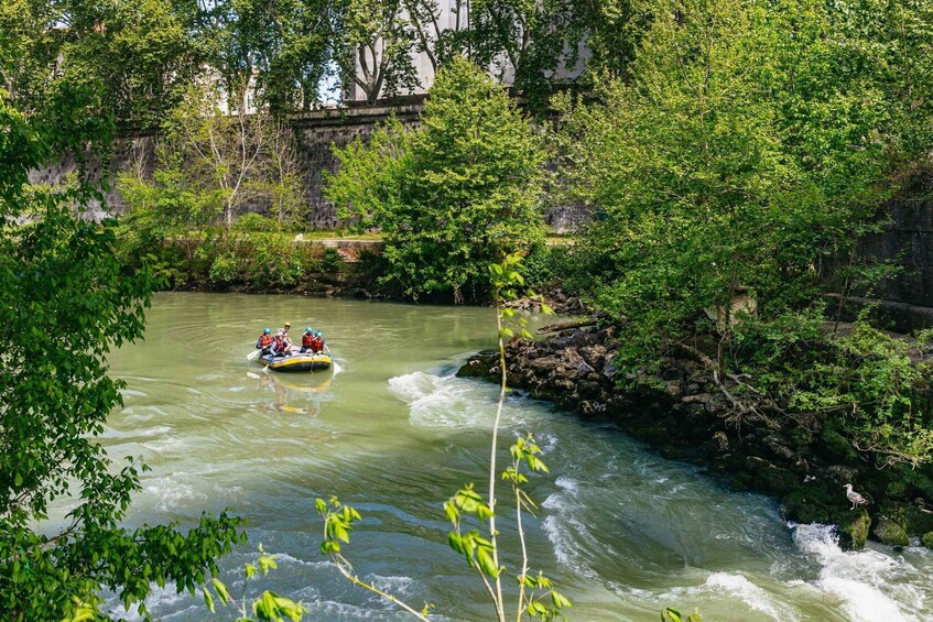 Picture 11 for Activity Rome: Tiber River Urban Rafting Tour with Roman Pizza