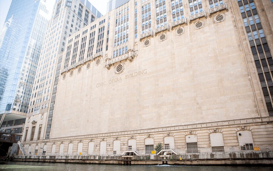 Picture 7 for Activity Chicago River Architecture and History by Private Boat Tour