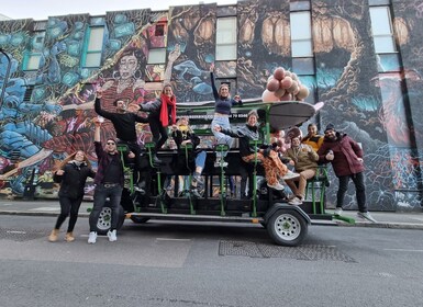 Londres : Visite privée à vélo de la bière avec des boissons illimitées