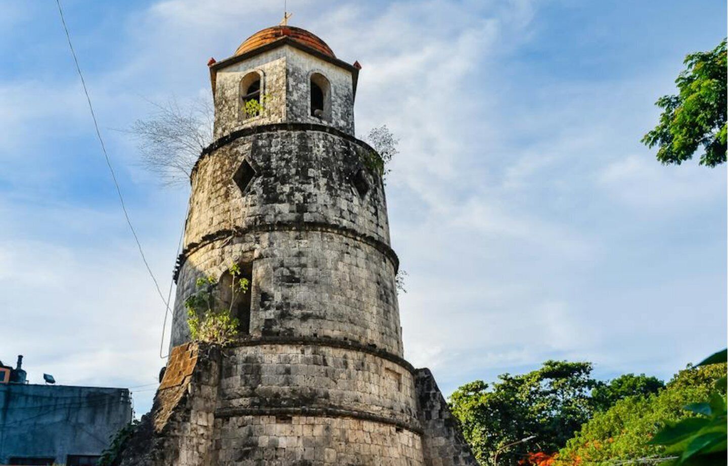 Dumaguete Package 1: Free & Easy (No Tour)