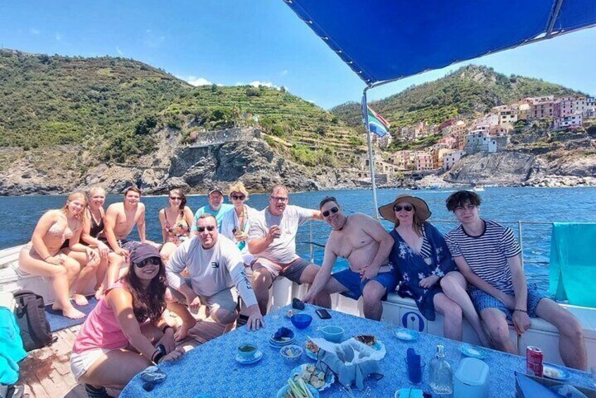 Cinque Terre tour with a traditional ligurian gozzo from Monterosso