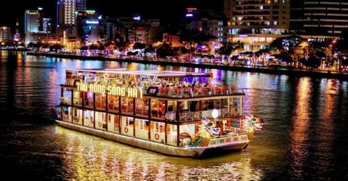 Da Nang: Han River Night Boat Trip with Show on Weekends